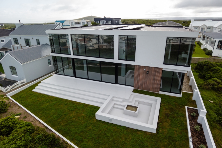 6 Bedroom Property for Sale in Yzerfontein Western Cape